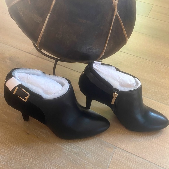 Essex Lane Shoes - Sweet Little Ankle Booties in Leather and Suede
